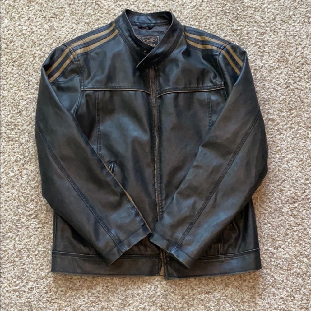 EUC - Arizona Men’s Leather Jacket - Size Large